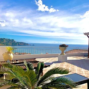 Apartment Panoramic Bay View, Taormina